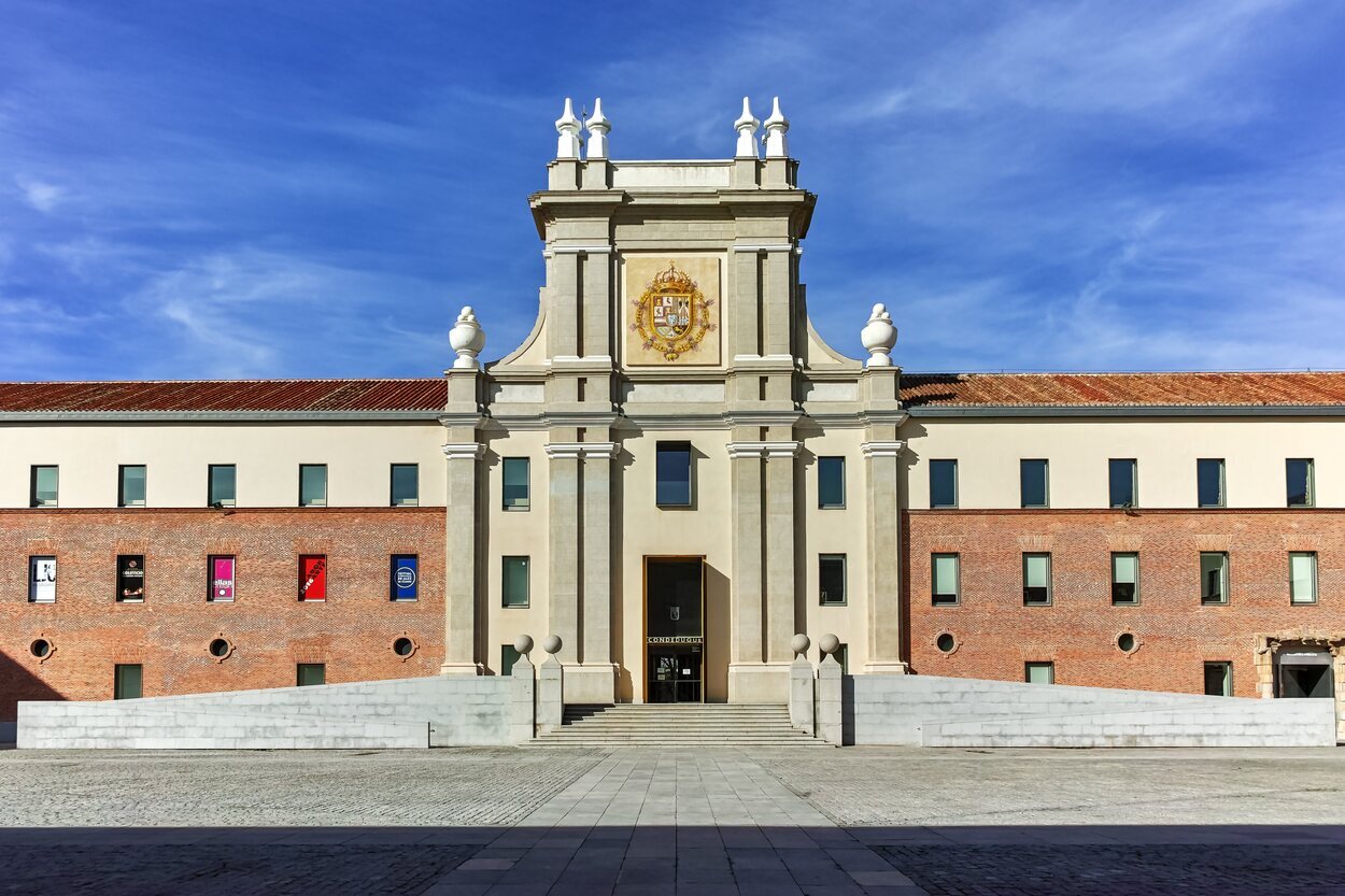 Museo de Arte Contemporáneo ubicado en el histórico Cuartel del Conde Duque