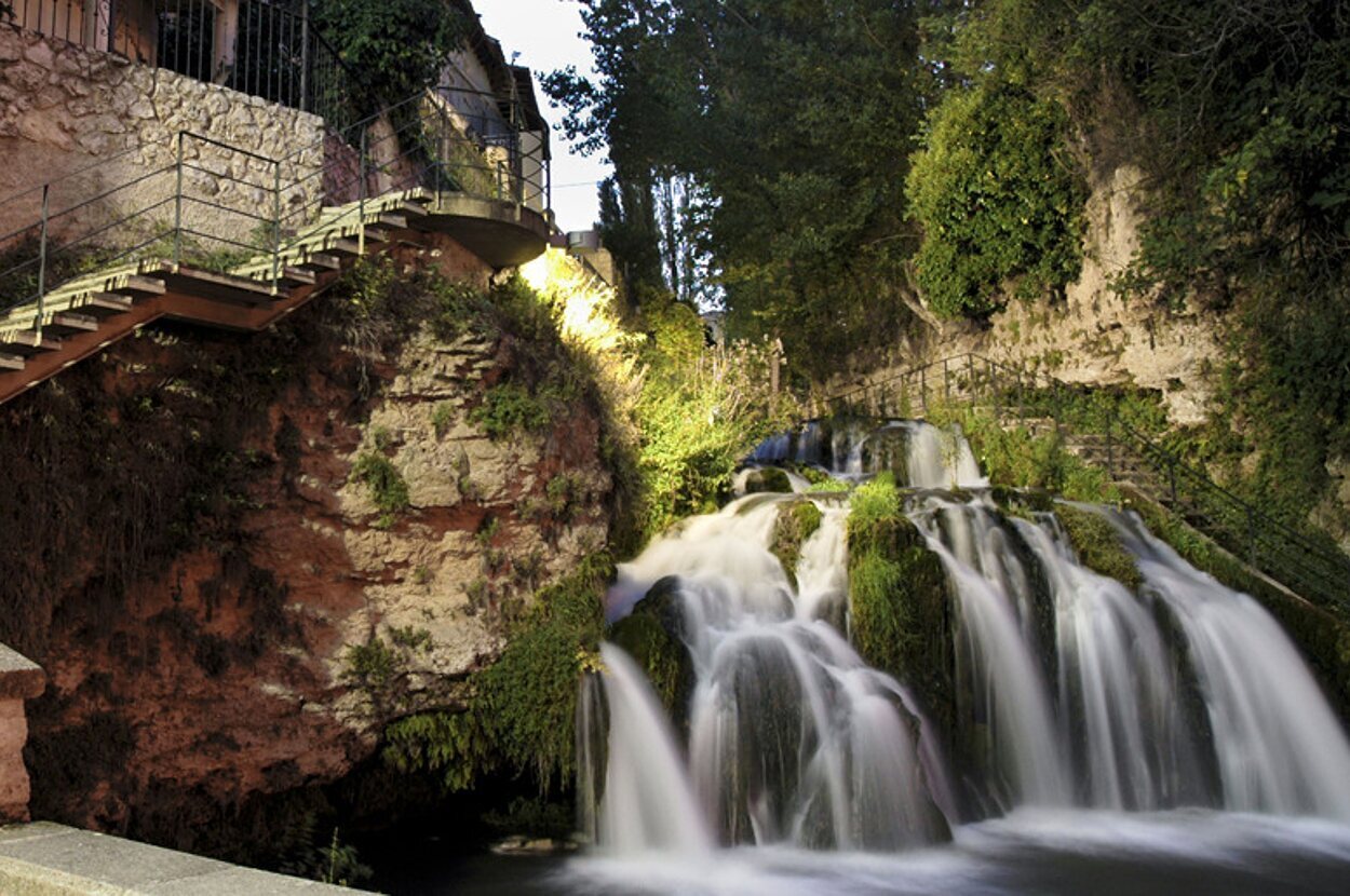 Las cascadas de agua de Trillo son parte de los atractivos de La Alcarria. Fuente: Turismo Castilla-La Mancha