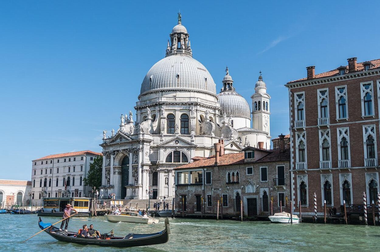 La Basílica de Santa María de la Salud es uno de los principales atractivos turísticos de Venecia