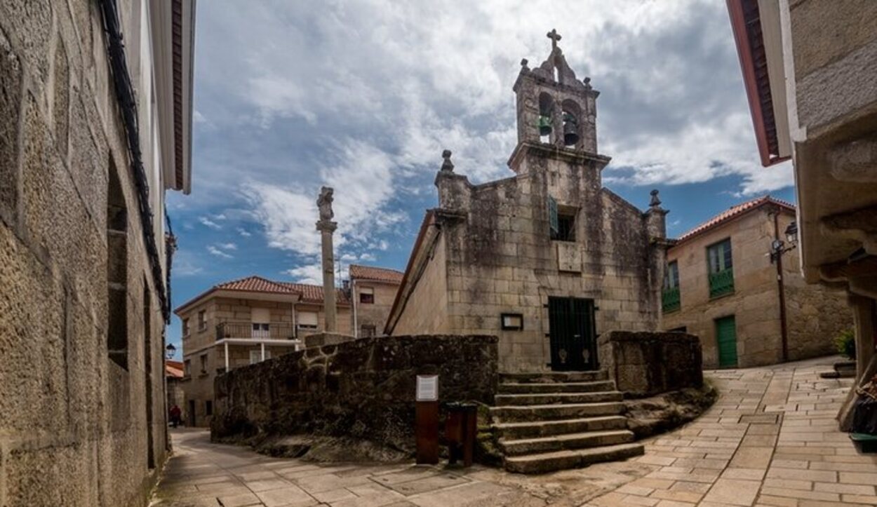 Iglesia de San Roque en Combarro (Pontevedra, Galicia)
