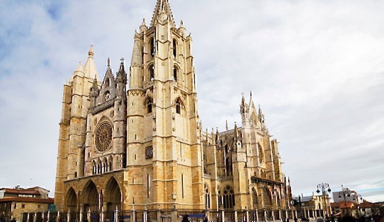 La Catedral de León es la joya de la ciudad