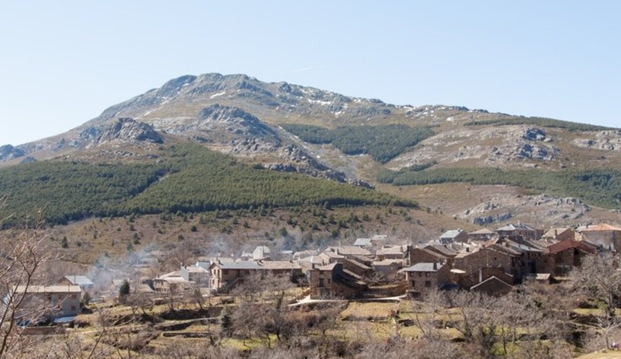 Las casas de estos pueblos están construidas en piedra con tejados de pizarra