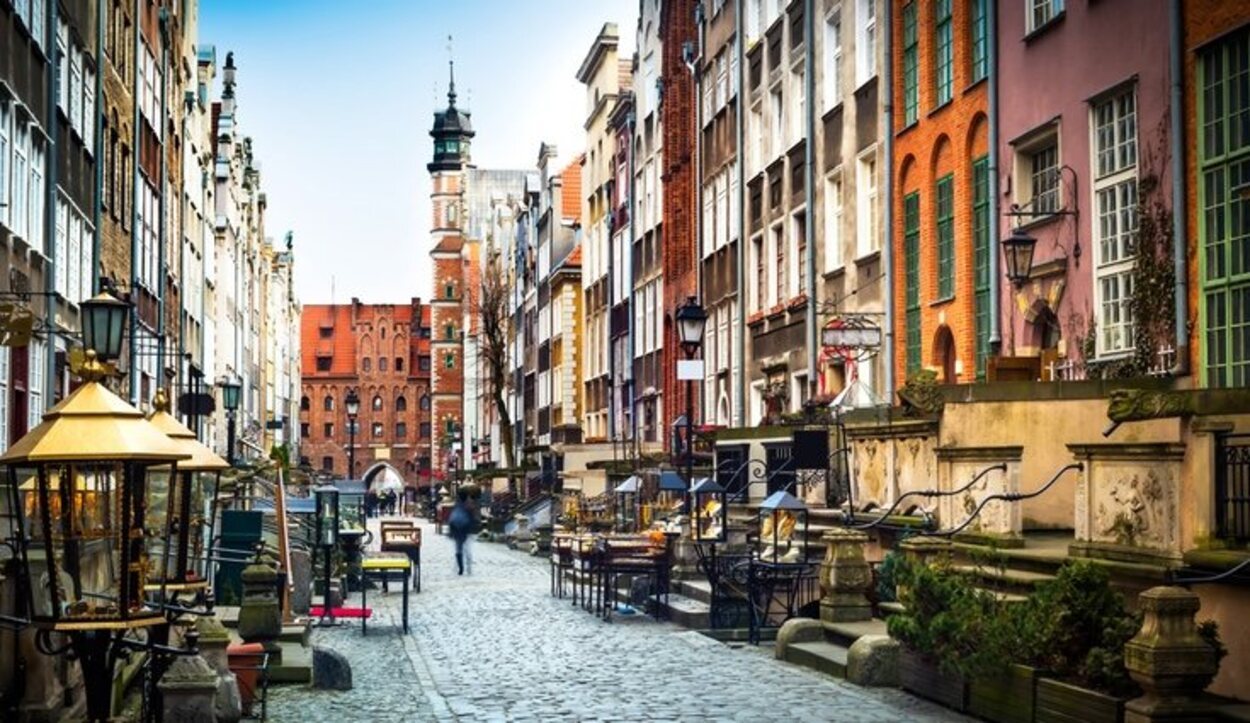 Las pintorescas calles de la ciudad de Gdansk