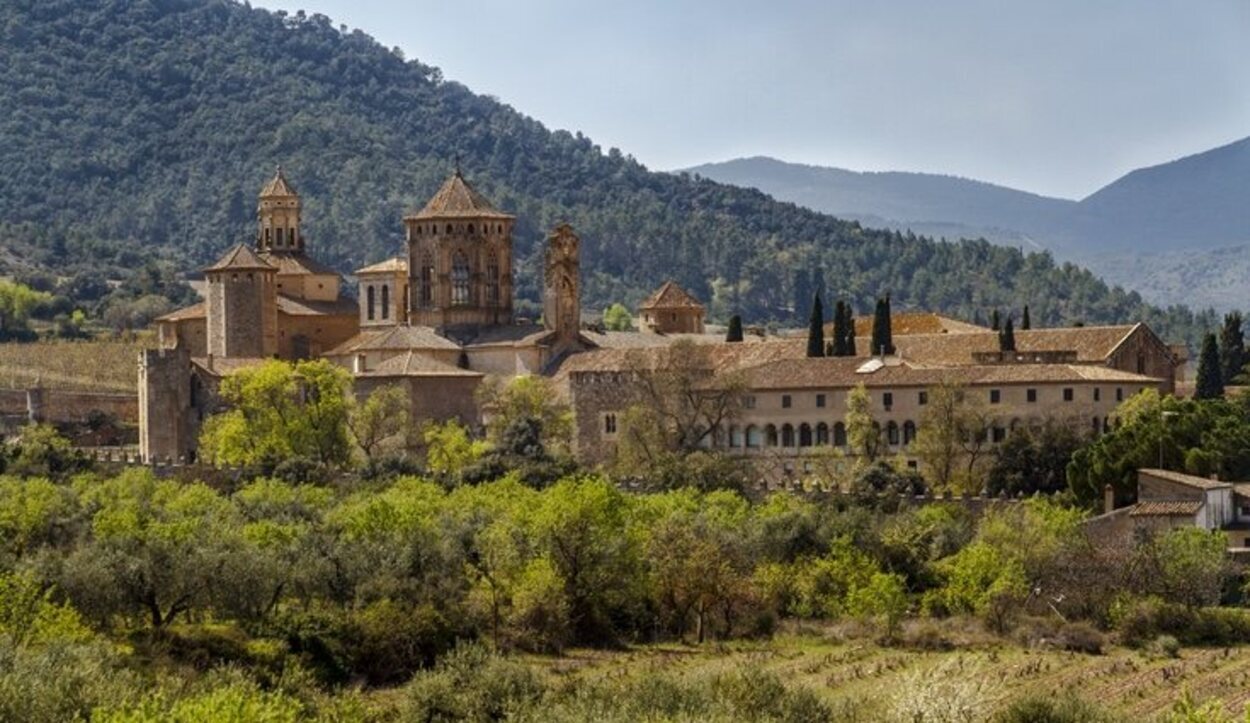 El Monasterio de Poblet es uno de los lugares de visita obligatoria