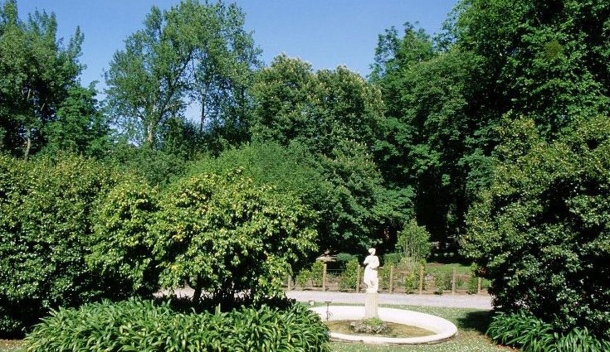 El Jardín Botánico fue inaugurado en 2003 y cuenta con 25 hectáreas de extensión