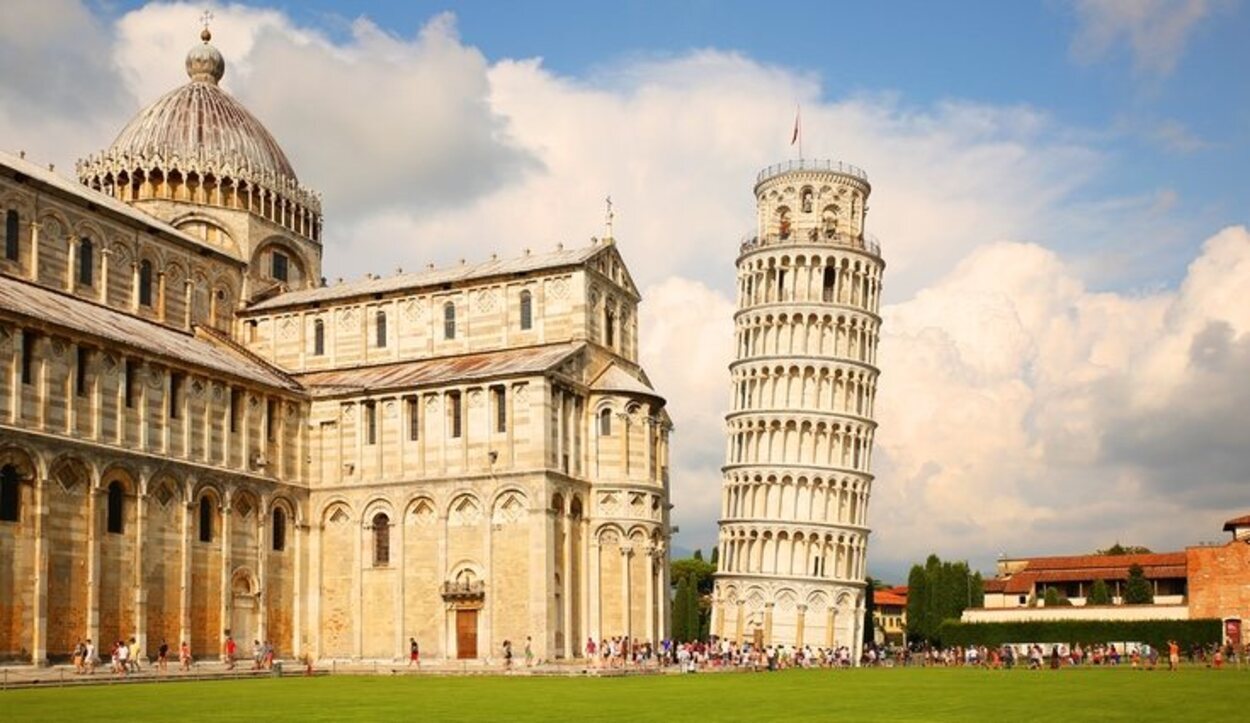 En los alrededores de Florencia se puede visitar la Torre de Pisa