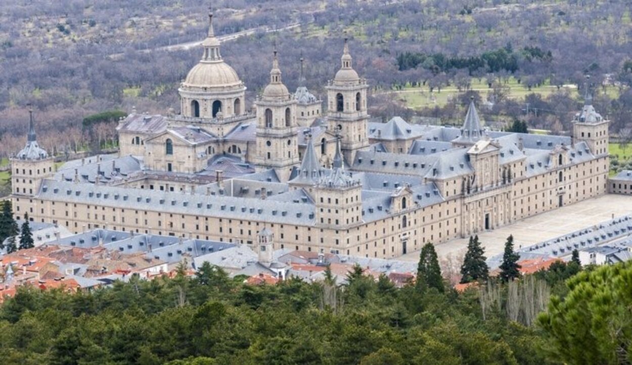 El Real Monasterio de San Lorenzo de El Escorial es considerado la octava maravilla del mundo