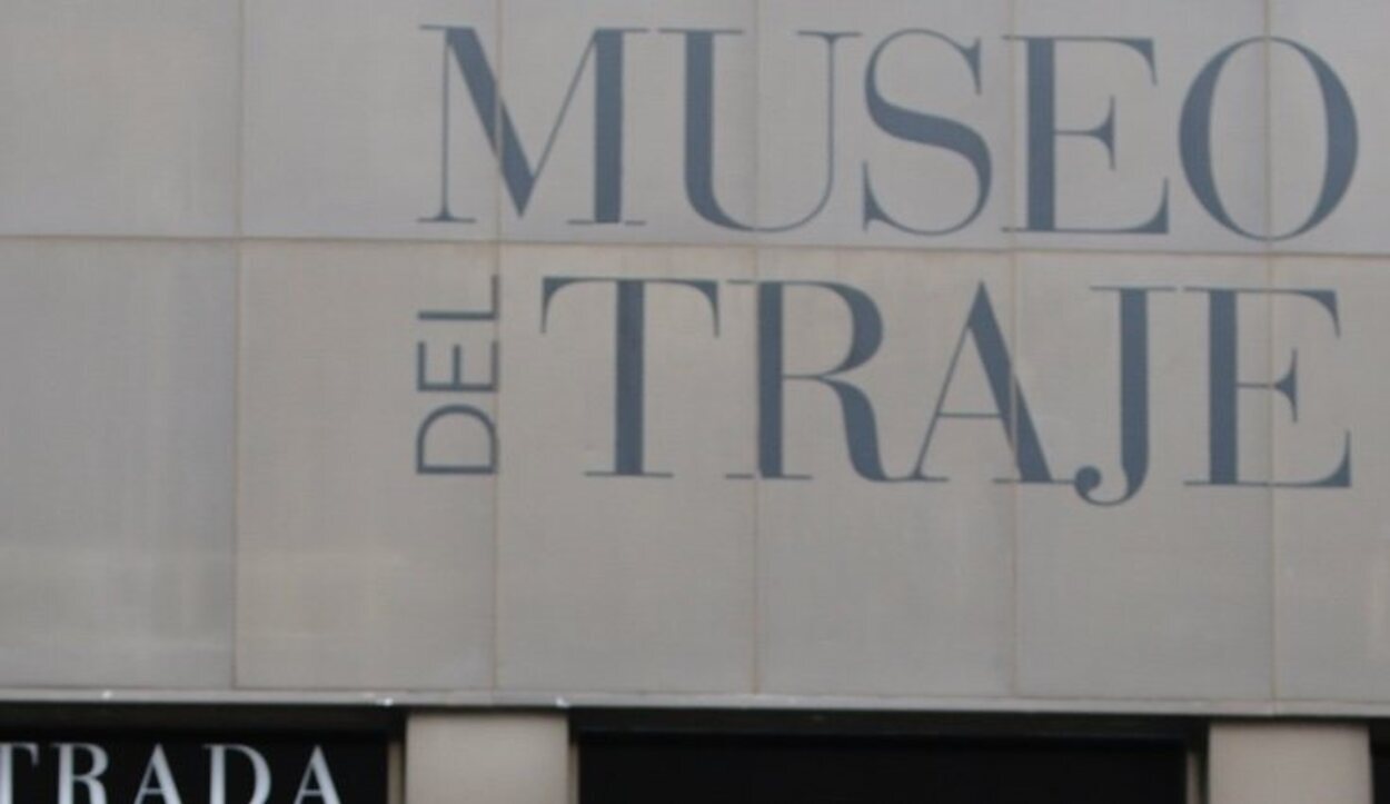 Fachada del Museo del Traje