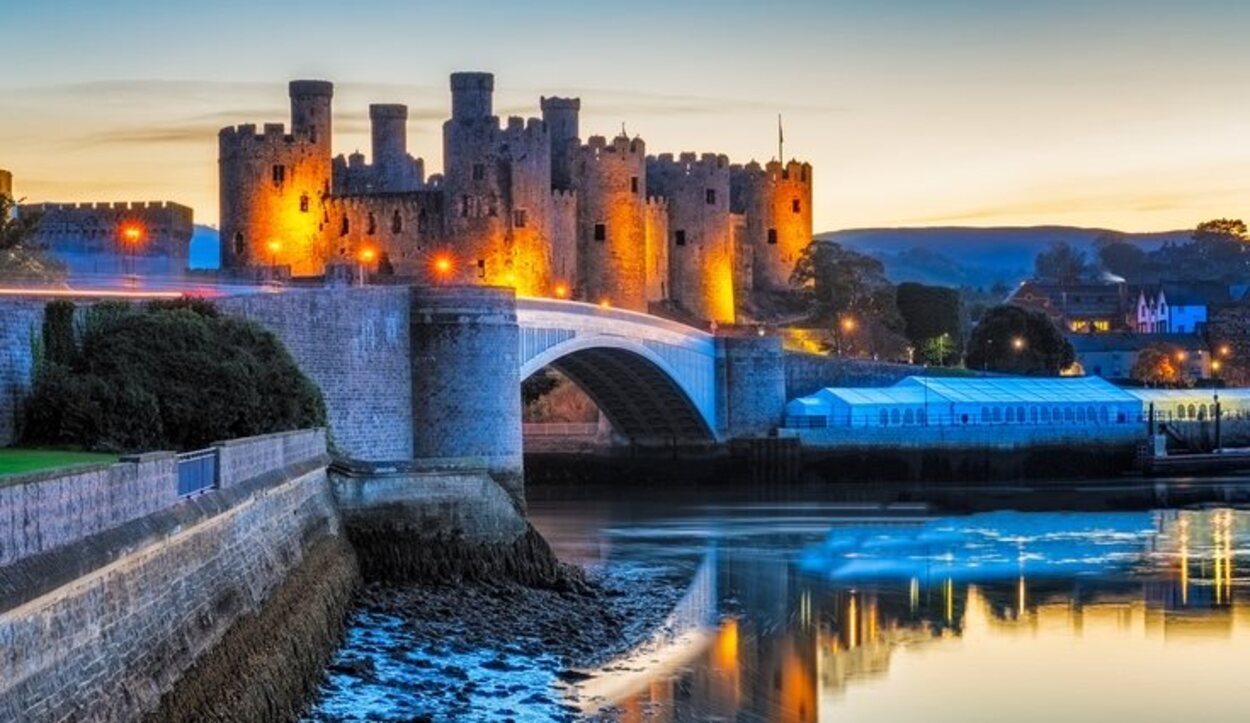 Gales presenta sus muchos castillos, paisajes y pueblos encantadores