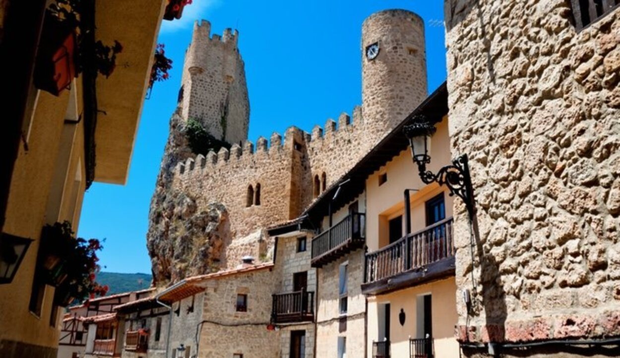 Está en Burgos y ejerce de frontera entre la meseta castellana y el norte peninsular