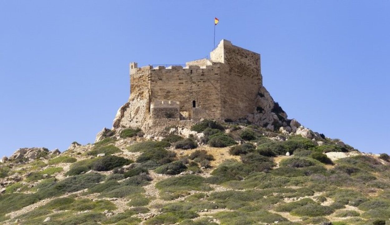 Esta construcción del siglo XIV se levantó para defender el Mediterráneo de los bereberes