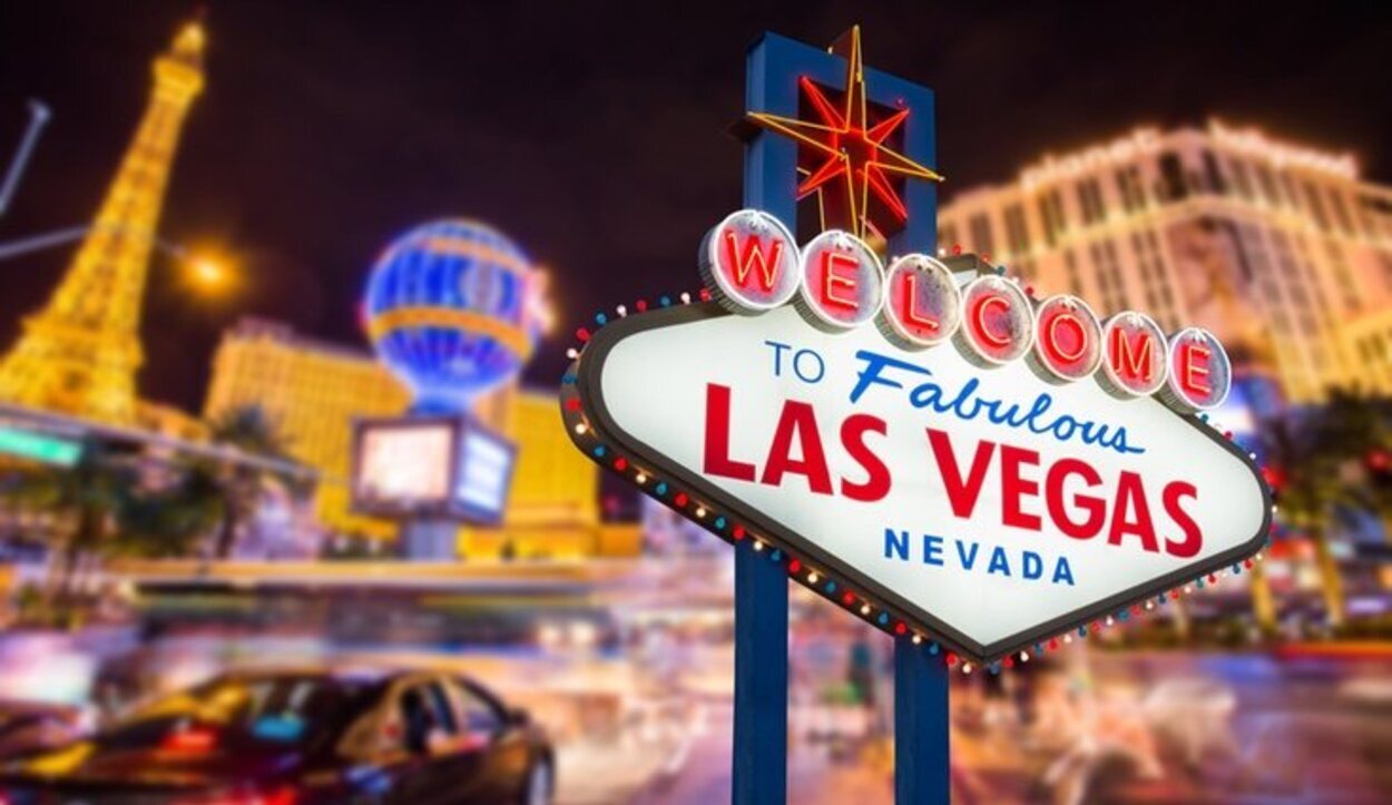 Con el paso de los años, Las Vegas se han transformado en una ciudad luminosa