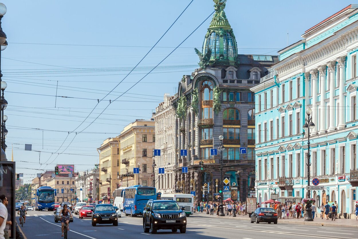 La avenida Nevski es una de las más concurridas