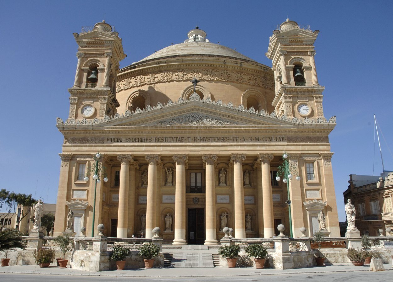 La iglesia de Mosta es circular y se conoce popularmente como Rotonda de Mosta