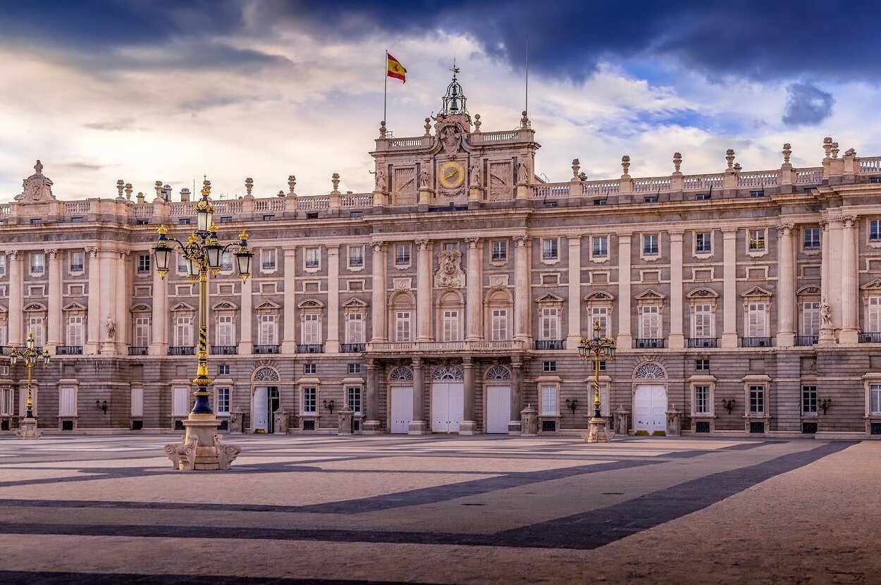 El Palacio Real de Madrid fue construido por orden de Felipe V tras el incendio del Alcázar medieval