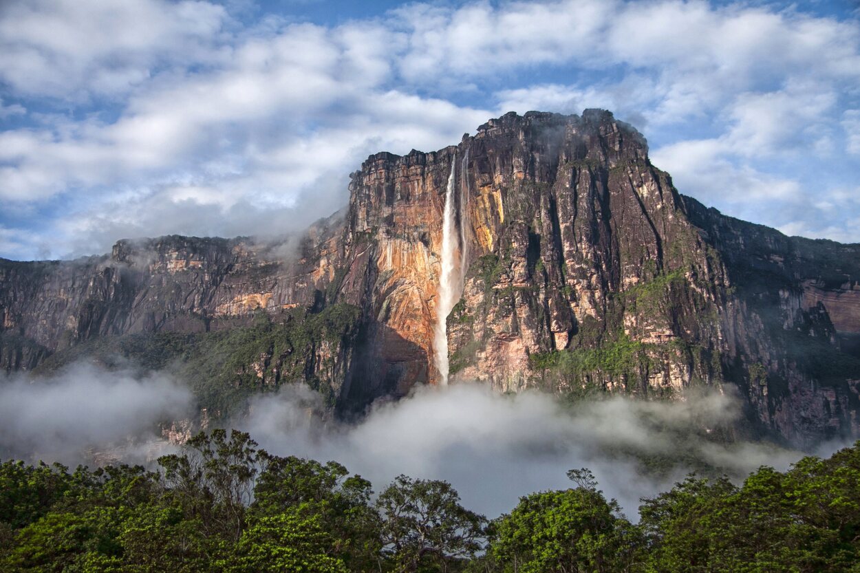 El Salto del Ángel es la catarata más alta del mundo