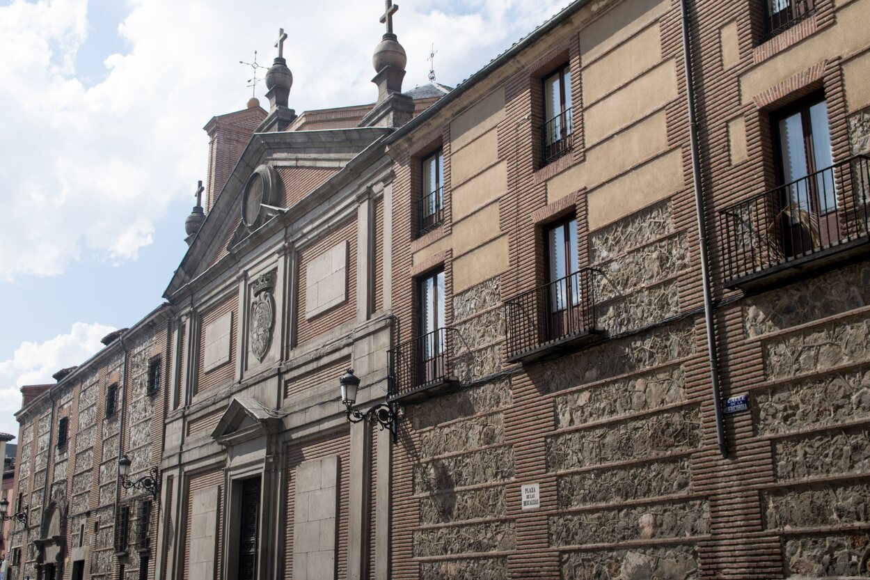 El Monasterio de las Descalzas Reales está situado a pocos metros de la Puerta del Sol