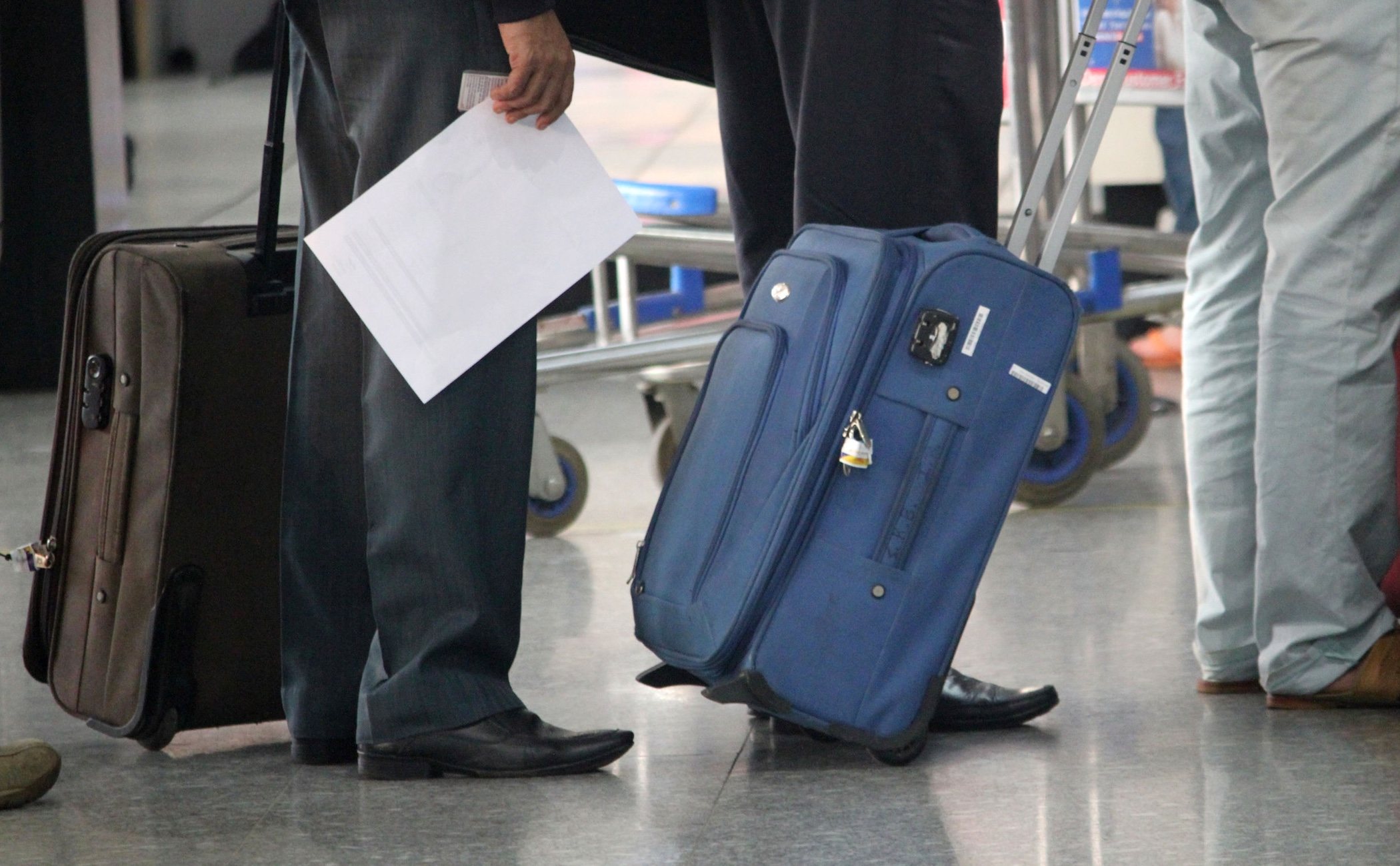 Líquidos en equipaje de mano si en avión - Bekia Viajes