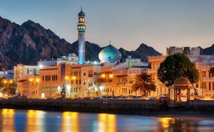 Qué ver en Omán: una ruta básica entre oasis, fortalezas centenarias y playas paradisíacas
