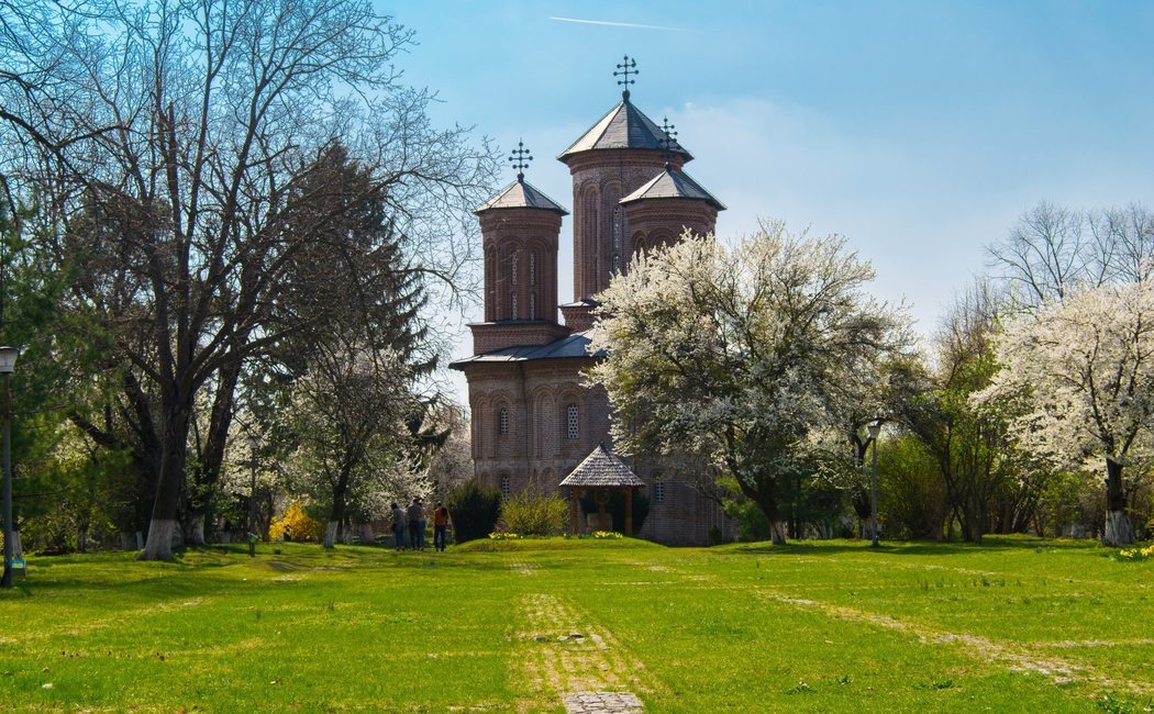 Conoce el Monasterio de Snagov y la tumba de Vlad Tepes, más conocido como Drácula