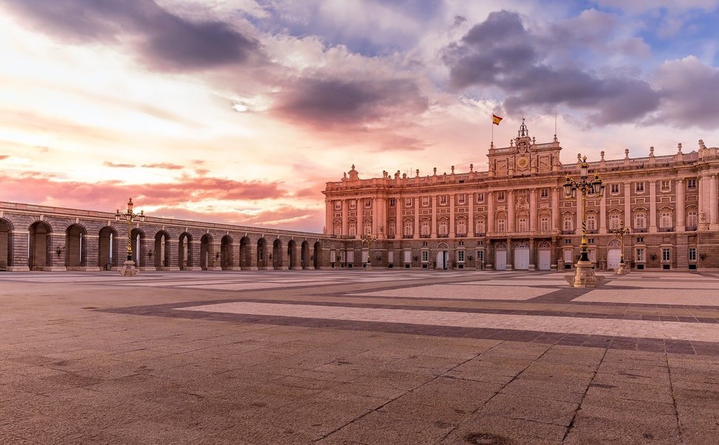 El origen del Palacio Real de Madrid: el terrible incendio que acabó con el antiguo Alcázar de los Austrias