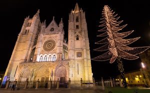 Qué hacer en León en Navidad: luces, tapas, mercadillo y el Festival Vive la Magia