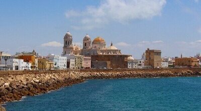 Qué ver en Cádiz, la ciudad más antigua de Occidente: monumentos, playas y dónde comer