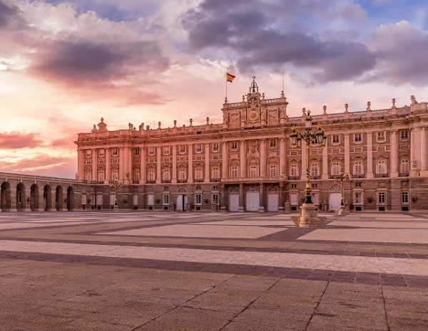 El origen del Palacio Real de Madrid: el terrible incendio ...