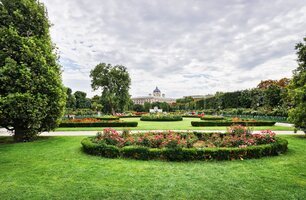 Vista del parque Volksgarten de Viena