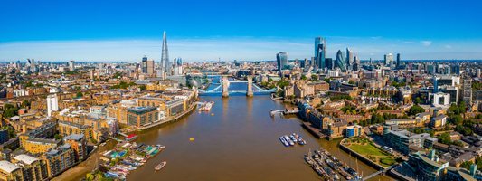 Vista aérea de Londres desde el río Támesis