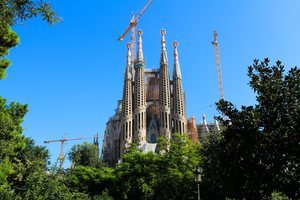 La Catedral de Barcelona, la Sagrada Familia de Gaudí.