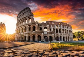 El Coliseo de Roma al atardecer